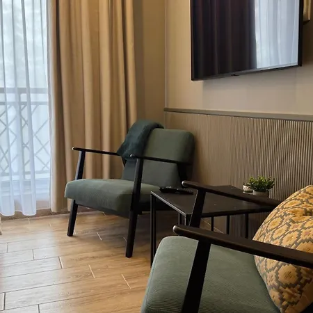 アパート Pine Hill