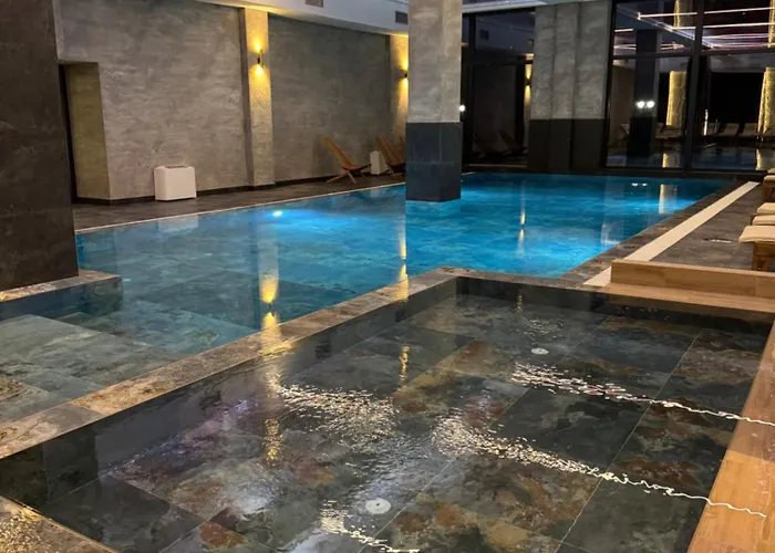 アパート Pine Hill