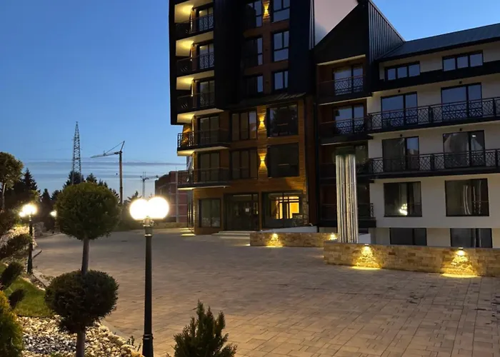 Pine Hill アパート コパオニク