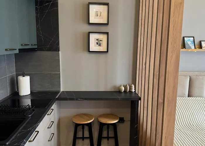 アパート Pine Hill