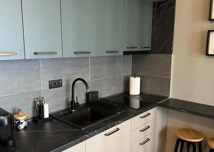 Pine Hill アパート *